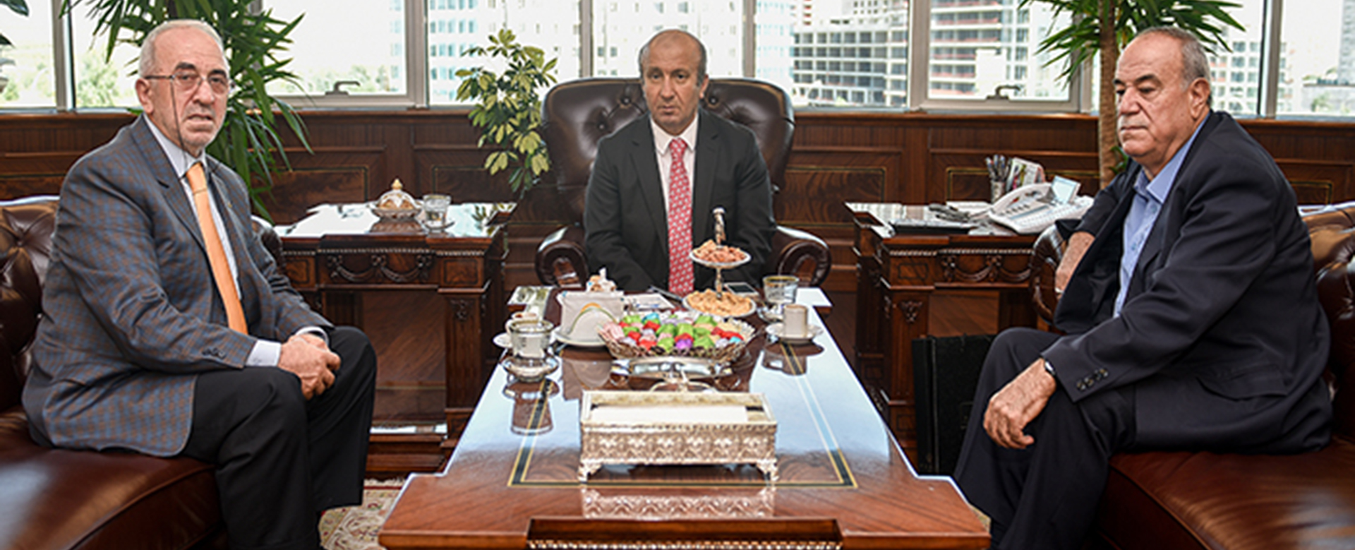 BAŞKAN DUMANDAĞ TARIM BAKANI KUTBETTİN ARZU İLE BİR ARAYA GELDİ.