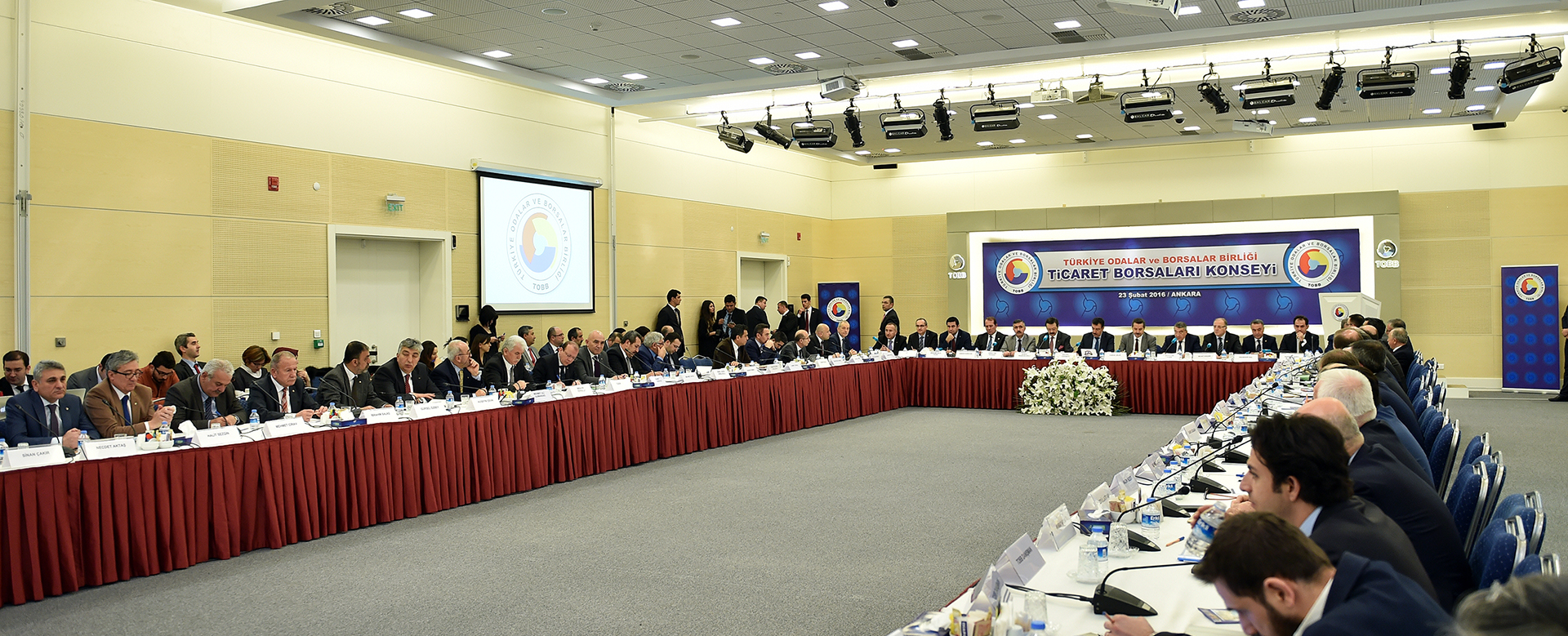 BAŞKAN DUMANDAĞ KONSEY TOPLANTISINDA BAKANLARA HİTAP ETTİ.