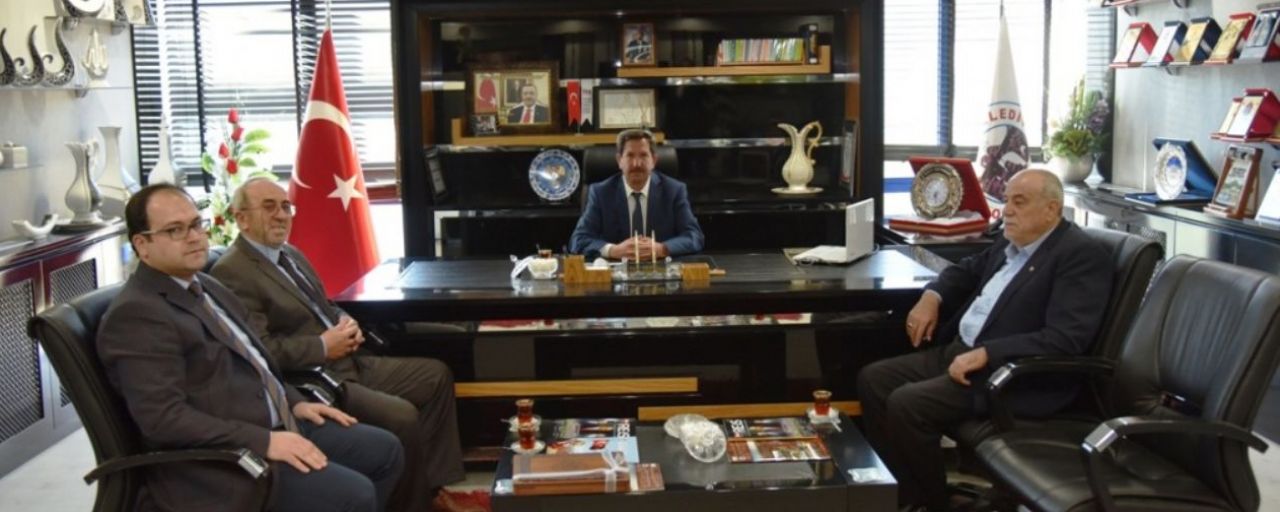 KOVANCILAR BELEDİYE BAŞKANI AKPINAR'A MAKAMINDA ZİYARET