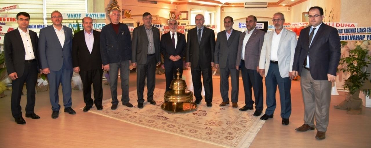 ELAZIĞ'IN ÜST DÜZEY YÖNETİCİLERİNDEN  DUMANDAĞ'A HAYIRLI OLSUN ZİYARETLERİ DEVAM EDİYOR.