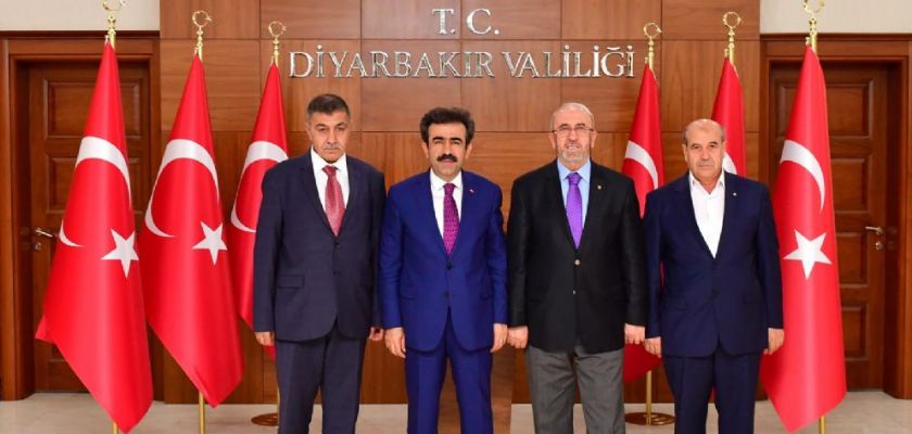 DİYARBAKIR VALİSİ HASAN BASRİ GÜZELOĞLU ZİYARETİ...