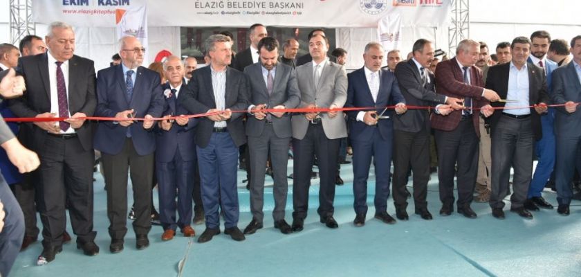 BAŞKAN DUMANDAĞ 3. ELAZIĞ ULUSAL KİTAP FUARININ AÇILIŞ TÖRENİNE KATILDI... 