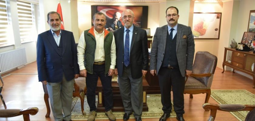 BAŞKAN MEHMET ALİ DUMANDAĞ ELAZIĞ TİCARET BORSASI ÇALIŞMA ALANI İÇİERİSİNDE OLAN  TUNCELİ'DE BİR DİZİ ZİYARETLERDE BULUNDU...