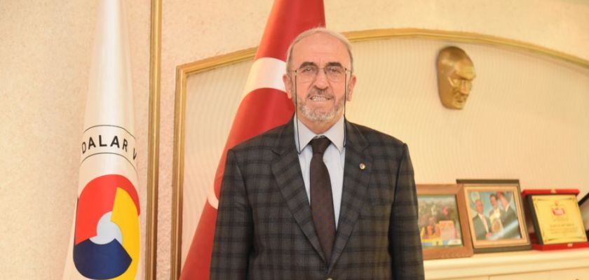 BAŞKAN DUMANDAĞ'DAN YENİ YIL TEBRİK MESAJI...